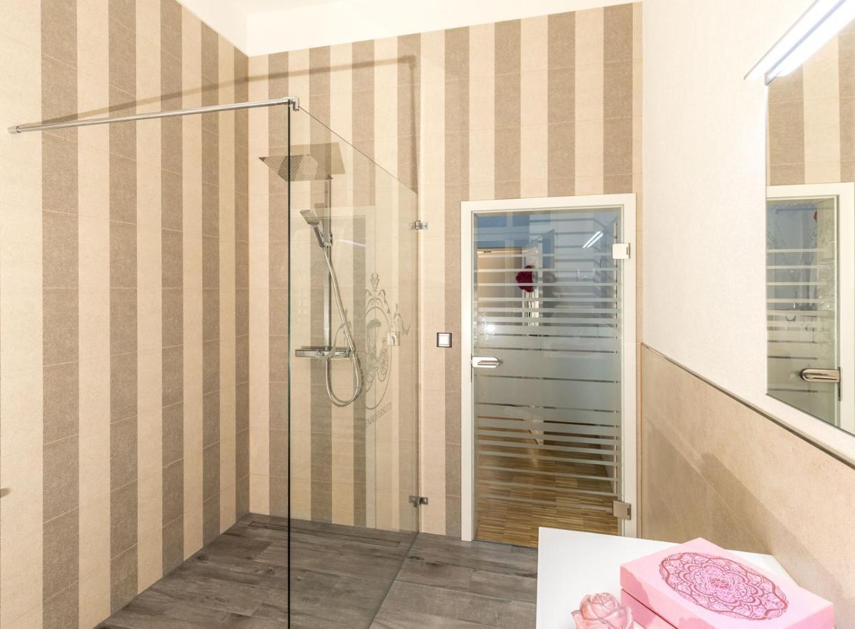 Schwarzwaldzimmer & Schwarzwald Design Apartment Rottweil Exteriör bild