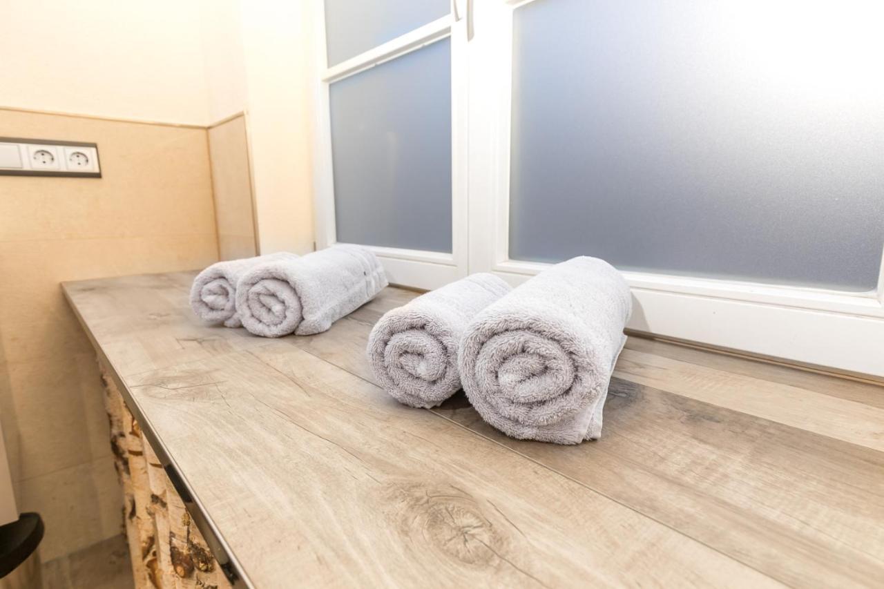 Schwarzwaldzimmer & Schwarzwald Design Apartment Rottweil Exteriör bild